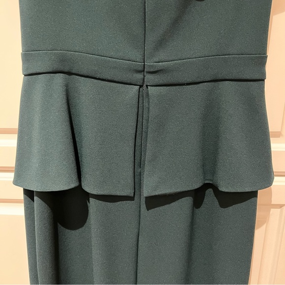XSCAPE Dress Emerald Pine Green Prom Size 10 NWT Off-The-Shoulder Peplum Gown - Picture 5 of 16